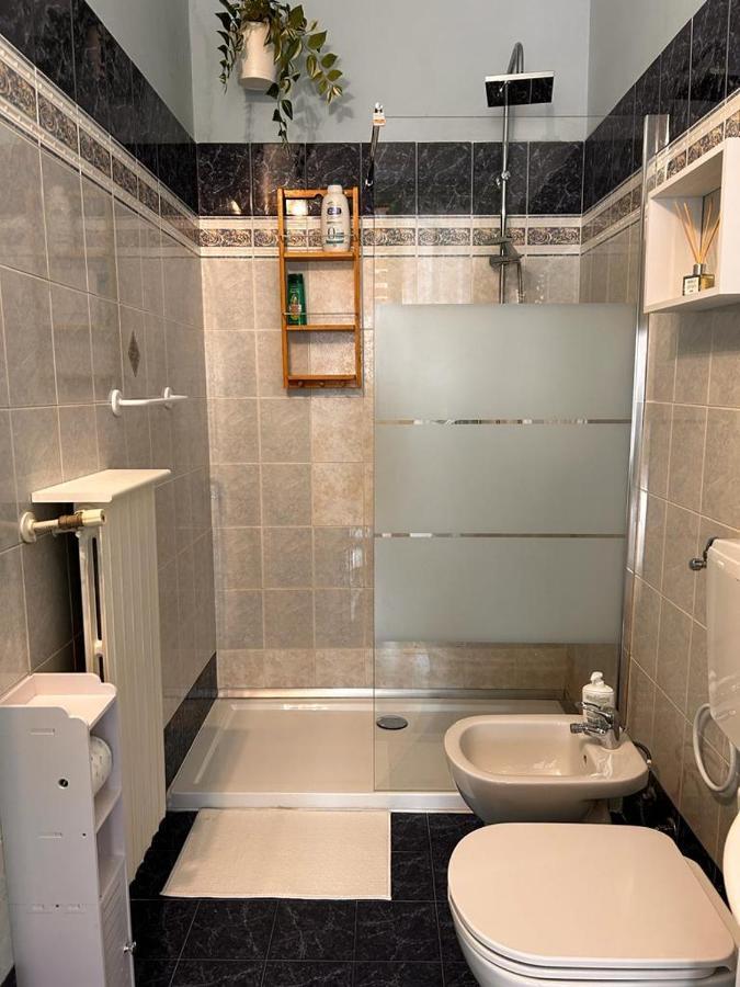 Bon Bon Del Corso Con Terrazzo E Aria Condizionata Apartment Asti Bagian luar foto