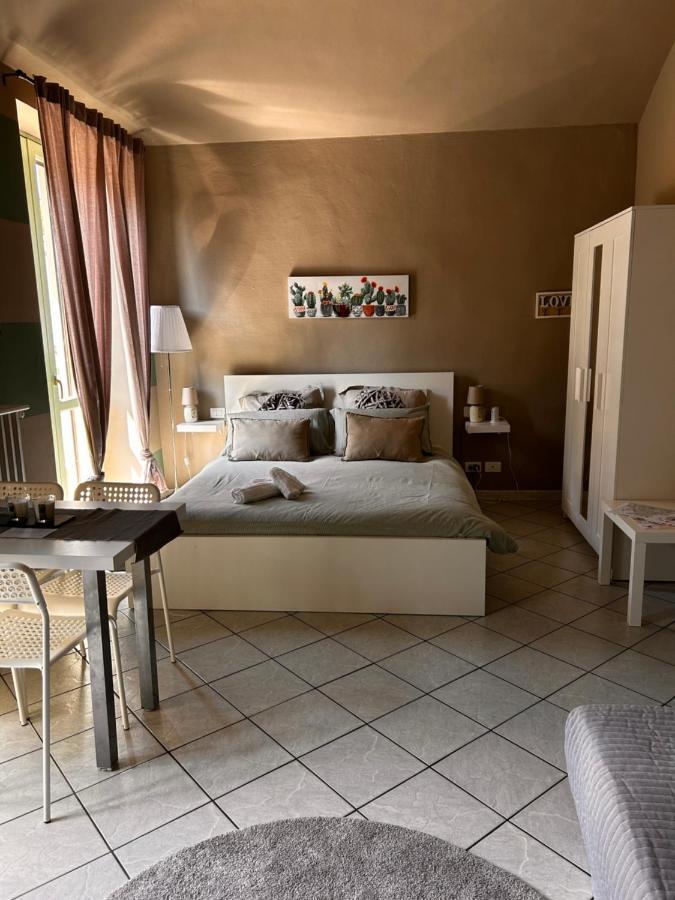 Bon Bon Del Corso Con Terrazzo E Aria Condizionata Apartment Asti Bagian luar foto
